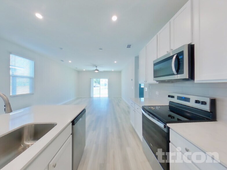 Building Photo - 64 Brazil Nut Cir