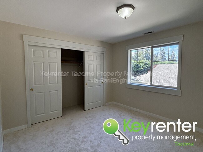 Building Photo - 4515 66th Ave Ct W