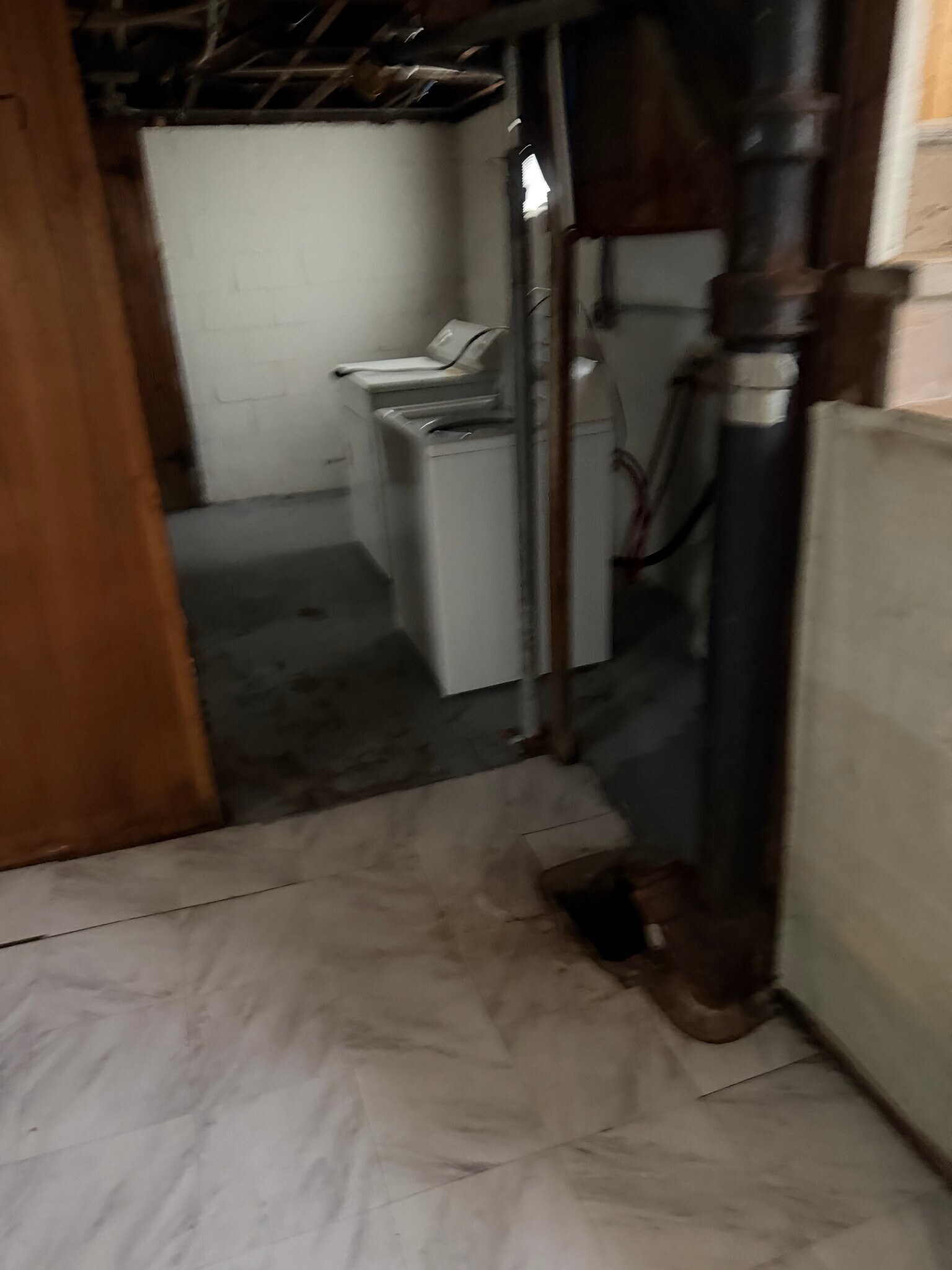 Building Photo - 2007 Barrows St