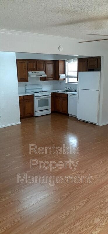 Building Photo - 108 Stagecoach Trail