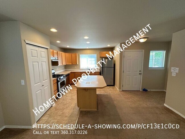 Building Photo - Spacious 4 Bedroom Home in Horizon Pointe!...