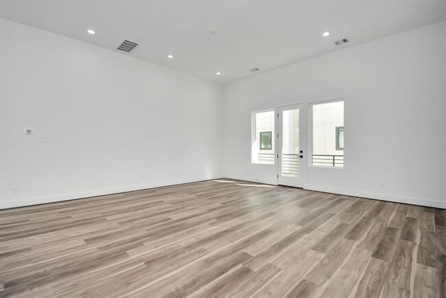 Building Photo - 1507 Robin St