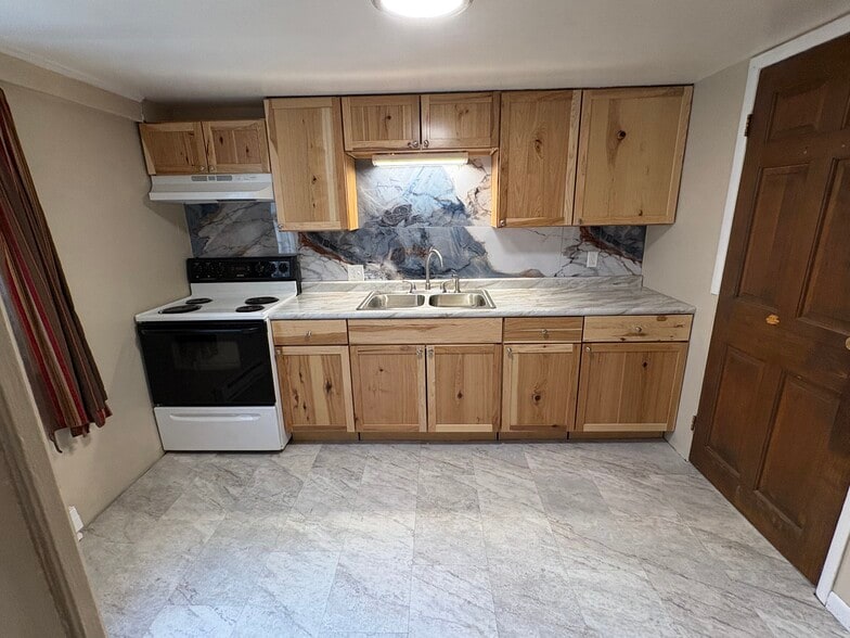 Building Photo - 103 E Steuben St