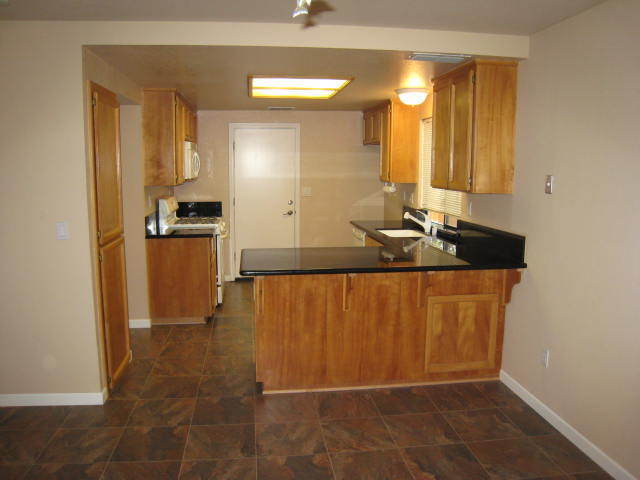 Building Photo - Nicely updated and well maintained home in the Meadowhawk subdivision!