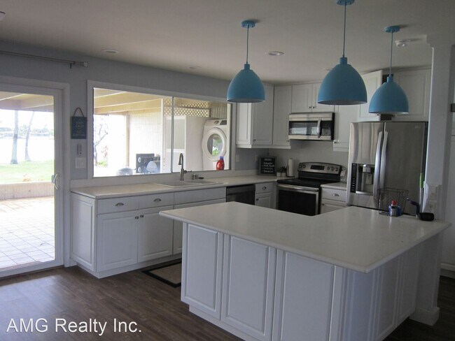 Building Photo - 4 br, 3 bath House - 217 Koko Isle Circle