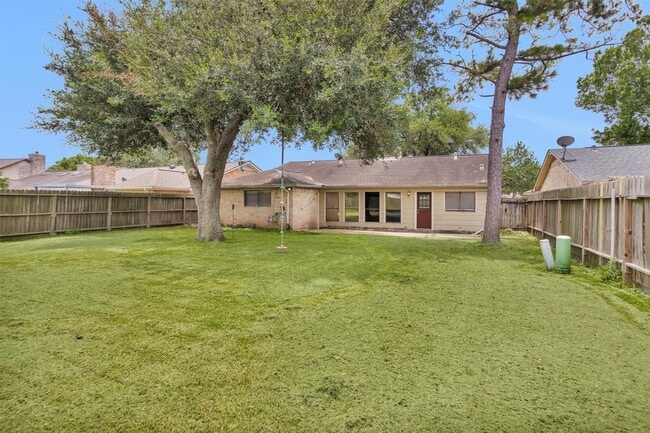 Building Photo - 3127 Wagon Trail Dr