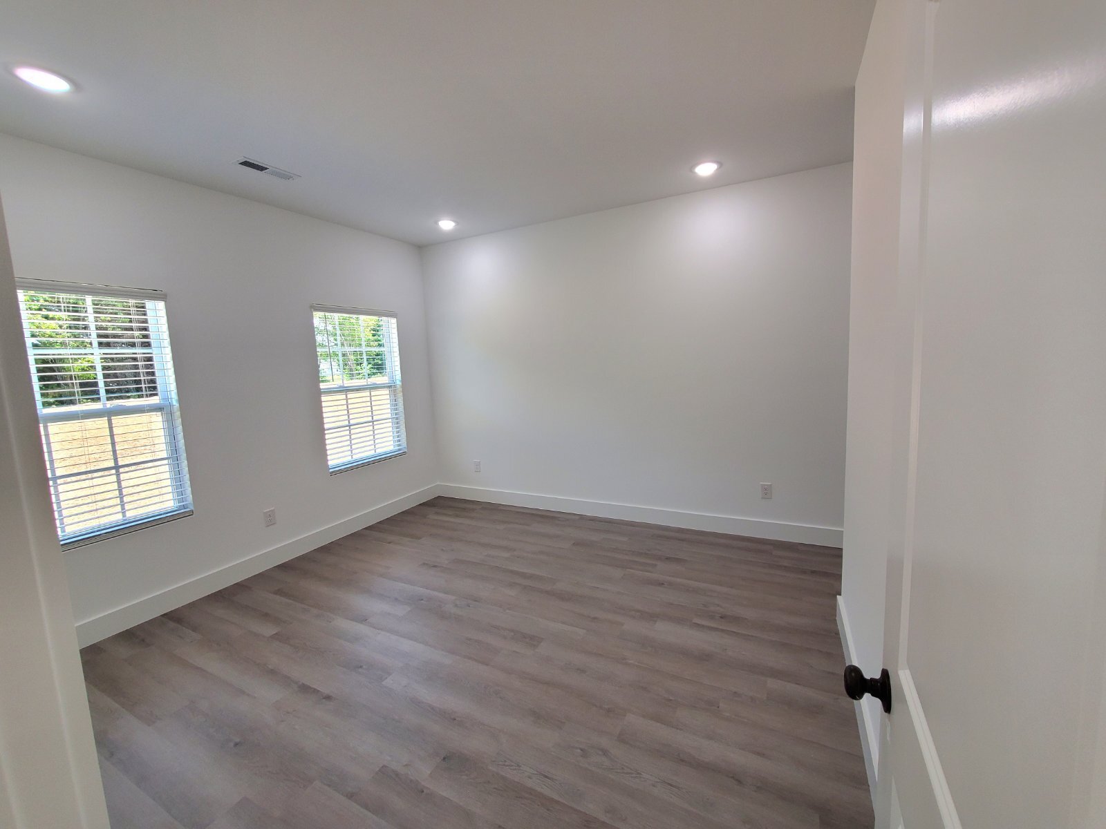 Building Photo - 818 Berry Rd