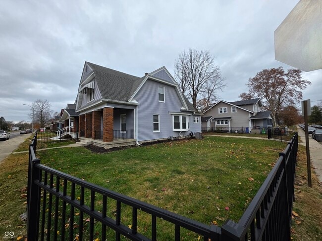 Building Photo - 5030 E New York St