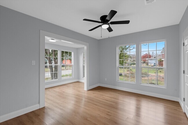 Building Photo - 2111 Herring Ave