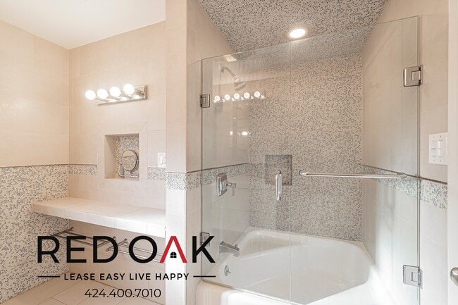 Building Photo - 2421 California Ave