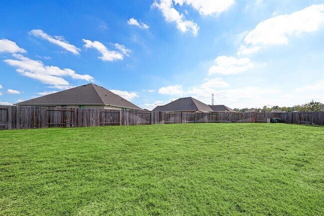 Building Photo - 28011 Langsdale Ct