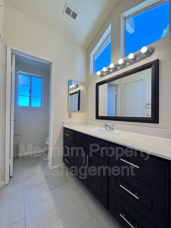 Building Photo - 31585 Corte Salinas