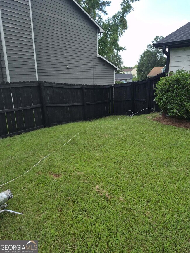 Building Photo - 1331 Misty Ridge Ct