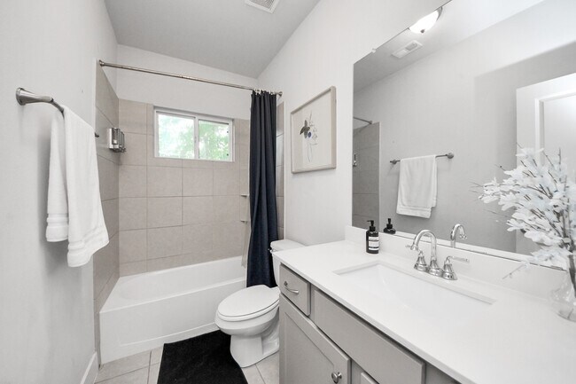 Building Photo - 3642 Griggs Rd
