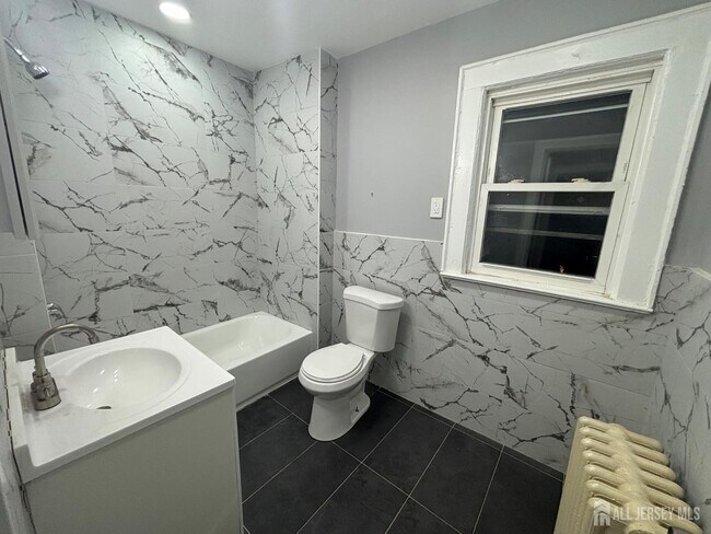 Building Photo - 259 Williamson Ave