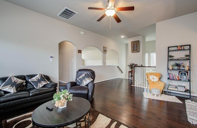 Building Photo - 7610 River Pass Dr