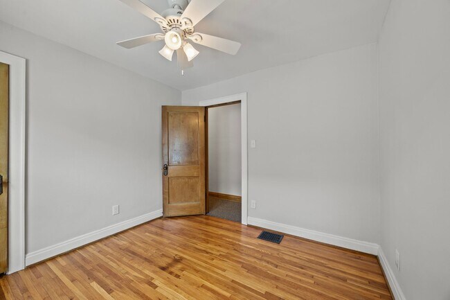Building Photo - 291-293 Olentangy Street