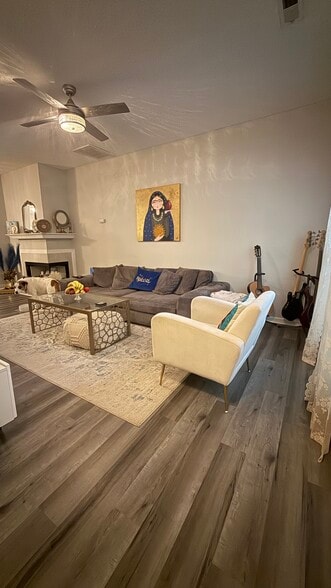 Building Photo - 8850 Gerren Ct