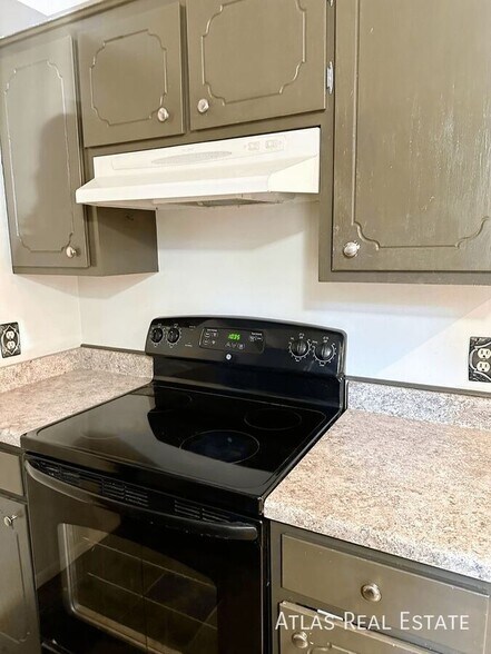 Building Photo - 1309 Browning Ave