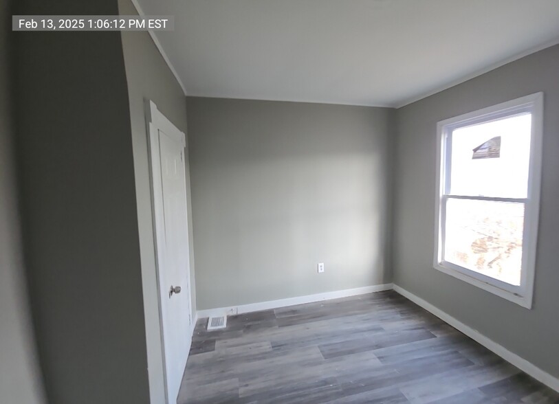 Building Photo - 2239 Sidney Ave