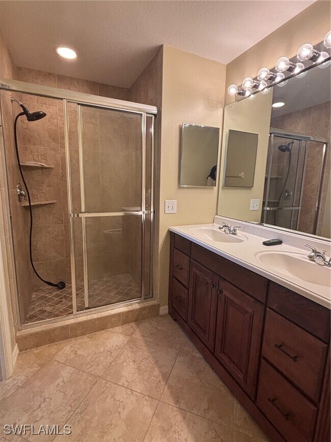 Building Photo - 6816 Sterling Greens Dr