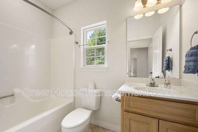 Building Photo - 4003 SW Hawthorne Pl