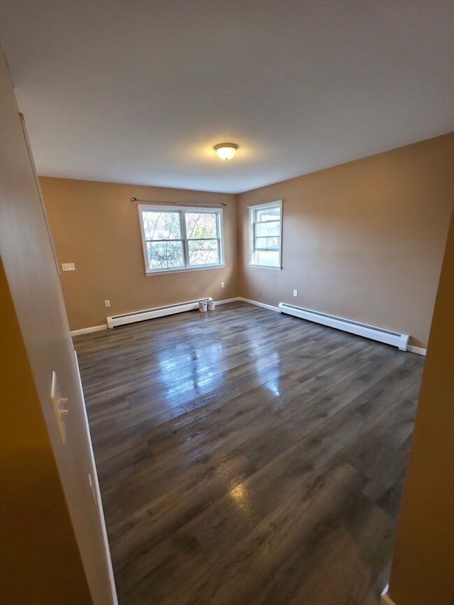 Building Photo - 96 E Schuyler St