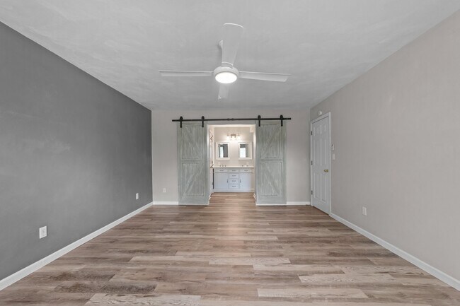 Building Photo - 435 Currituck Dr