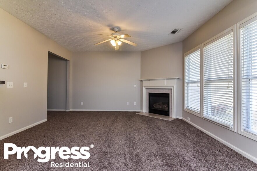 Building Photo - 4229 Annlette Dr NW