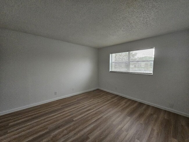 Building Photo - 7901 S Colony Cir