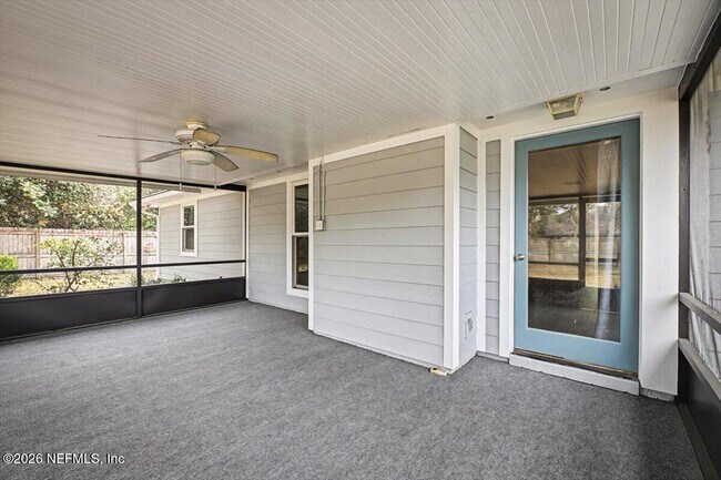 Building Photo - 8472 Bandera Cir W