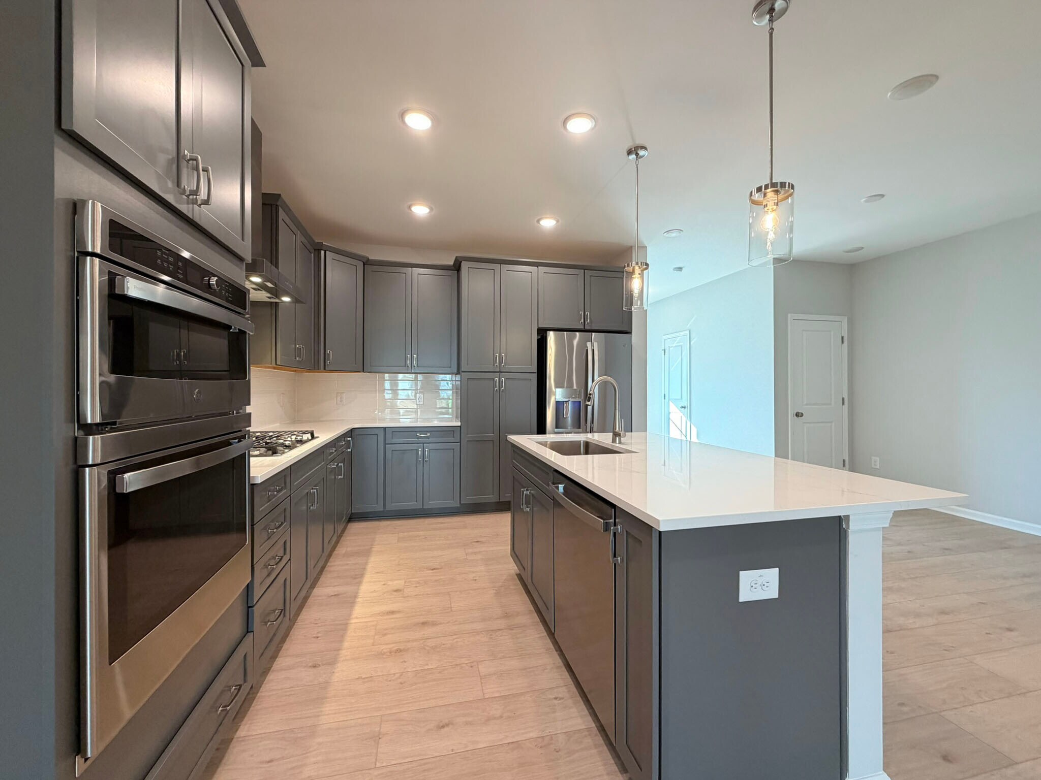 Building Photo - 2459 Englemann Dr