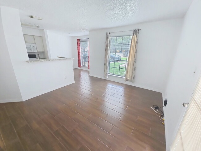 Building Photo - 8617 Fancy Finch Dr