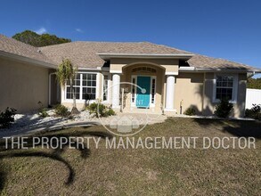 Building Photo - Your Private Resort Awaits - Pool Home with 3-Car Garage in North Port!