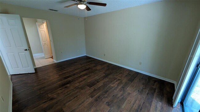Building Photo - 840 Lake Jackson Cir