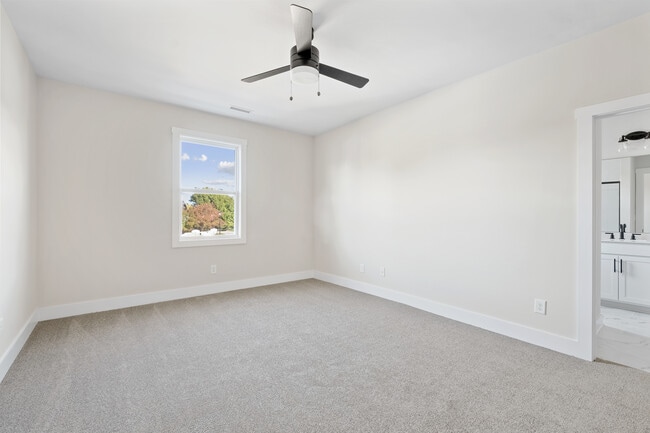 Primary Photo - 634 Herlong Ave