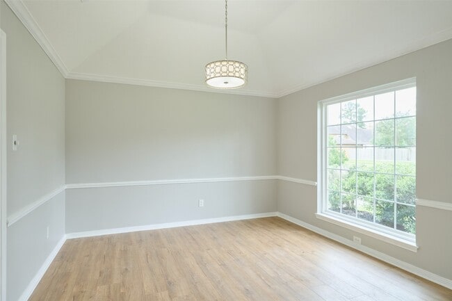 Building Photo - 15854 Knolls Lodge Dr