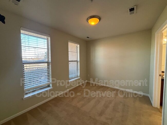 Building Photo - 447 S Quay St