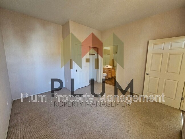 Building Photo - 5104 Village View Way