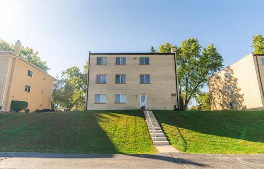 Building Photo - 261 Nordic Rd