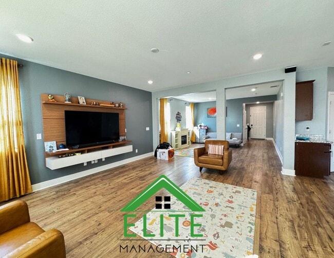 Building Photo - Welcome to this Immaculately Maintained Re...