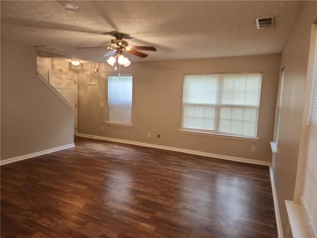 Building Photo - 229 Osmanthus Way