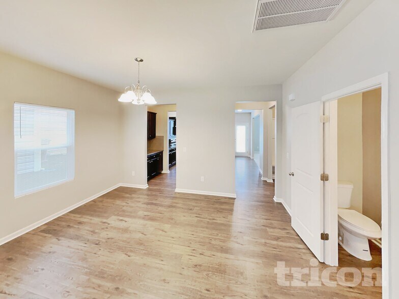 Building Photo - 2206 Osprey Ln