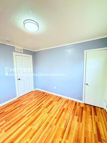 Building Photo - 8640 Chalmers Ave