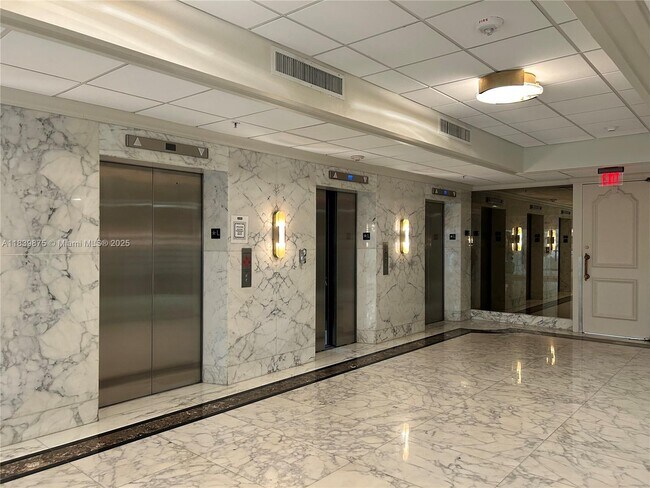 Building Photo - 5600 Collins Ave