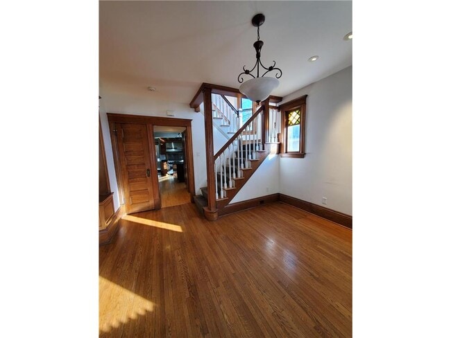 Building Photo - 1712 W 31st St