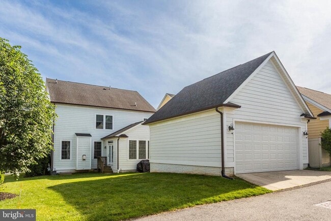 Building Photo - 7820 Early Morning St