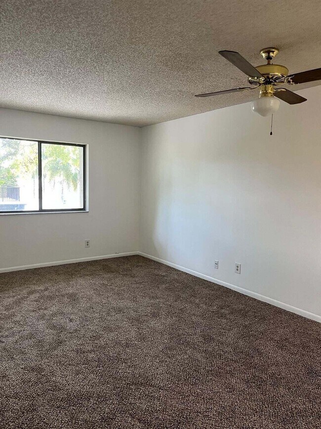 Building Photo - 1361 NW 94th Way