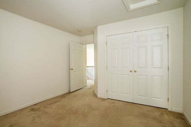 Building Photo - 616 Rainier Rd