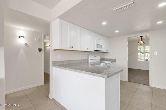 Building Photo - 12323 E Appaloosa Pl